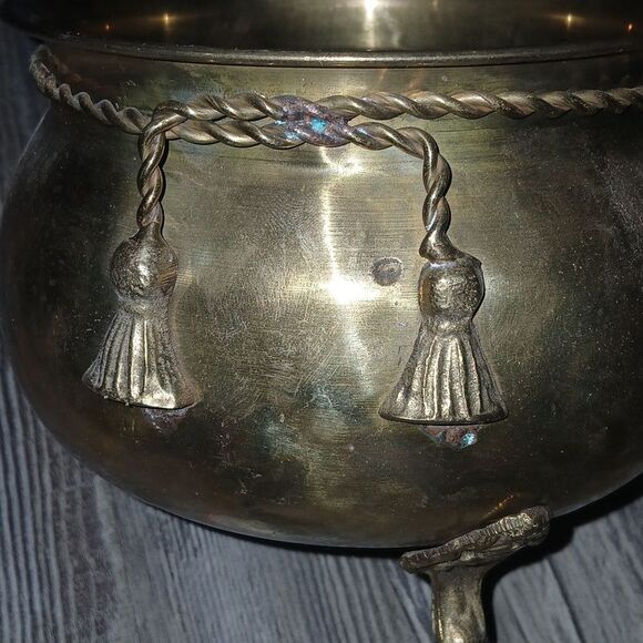 Hosley Vintage Solid Brass Pot Vase Hammered with Rope Detail, Boho, Planter - Picture 6 of 8